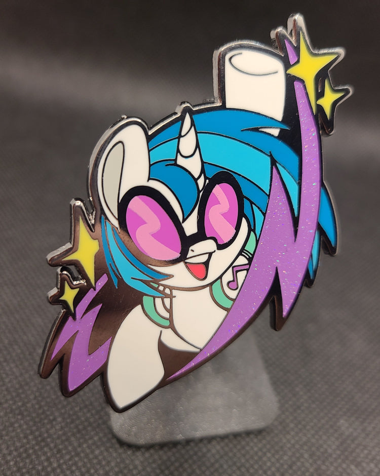 Drop the Beat Vinyl Scratch Pin