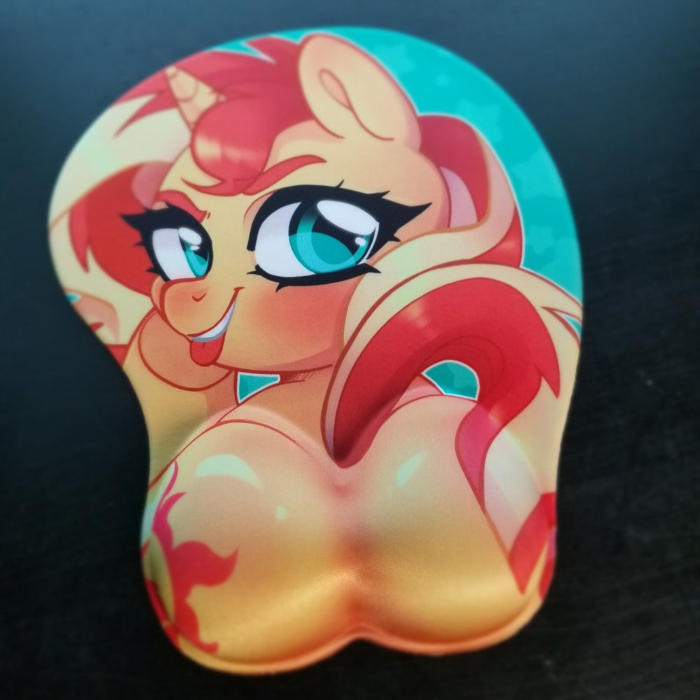 
            
                Load image into Gallery viewer, Squish Pony Mouse Pads
            
        
